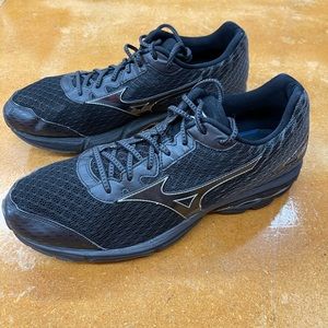 Mens Mizuno Running Shoes
